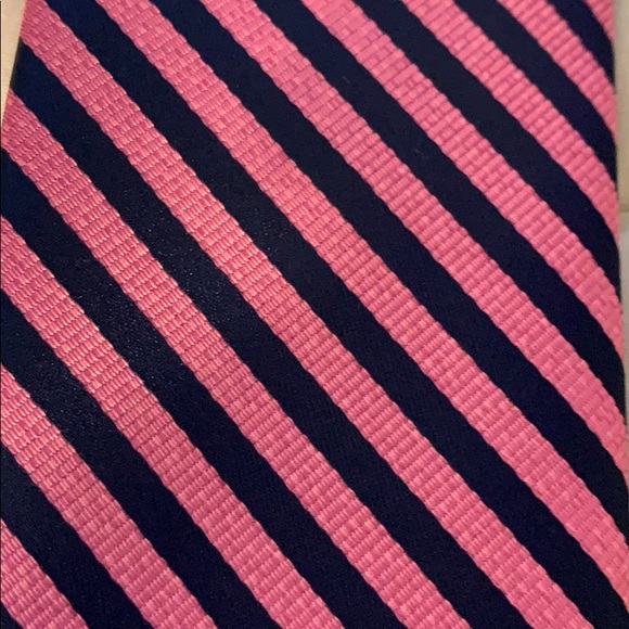 Nautica men’s striped pink/navy necktie - Picture 2 of 3